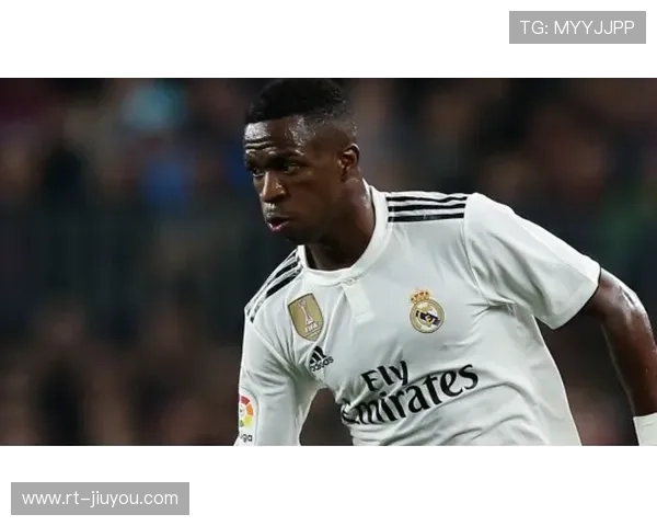 皇马高位压迫奏效，维尼修斯左路成进攻爆点