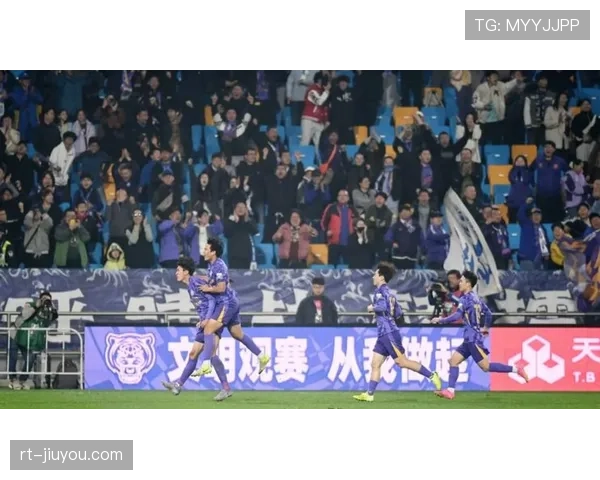 意甲第28轮战报:AC米兰2-2遭萨勒尼塔纳绝平,错失登顶良机